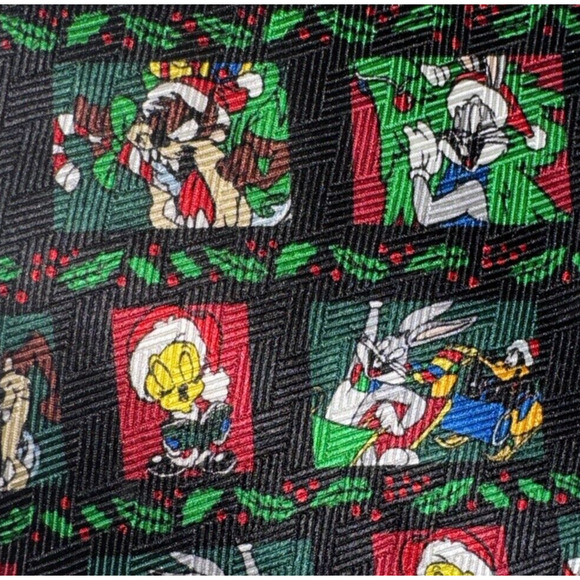 Vintage 1991 Looney Tunes Christmas Tie Bugs Bunny Tweety Sylvester 100% Silk - Picture 3 of 7